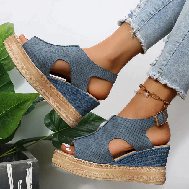 Damen-Plateausandale mit elegantem Design aus synthetischem Material – stabile Plattform, perfekt für Alltag und Fest 4