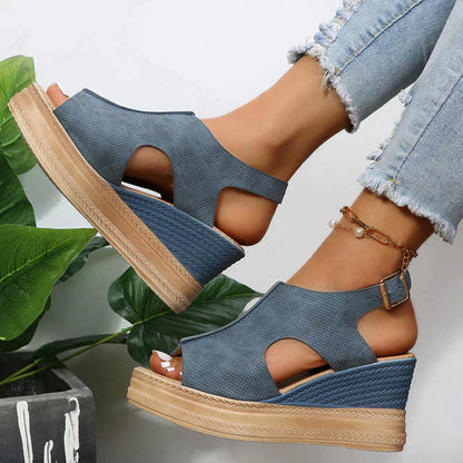 Damen-Plateausandale mit elegantem Design aus synthetischem Material – stabile Plattform, perfekt für Alltag und Fest 4