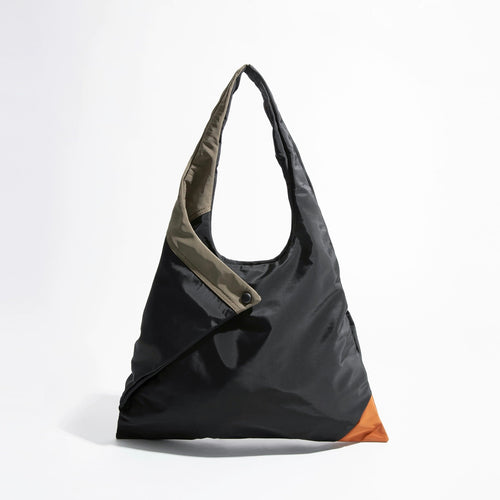 Damen-Dreieckstasche, Nylon leicht und praktisch 1
