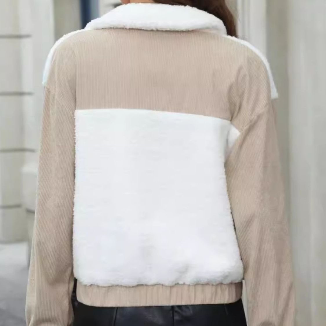 Damen-Mantel Zip mit Kontrastdesign in Beige und Weiß-3