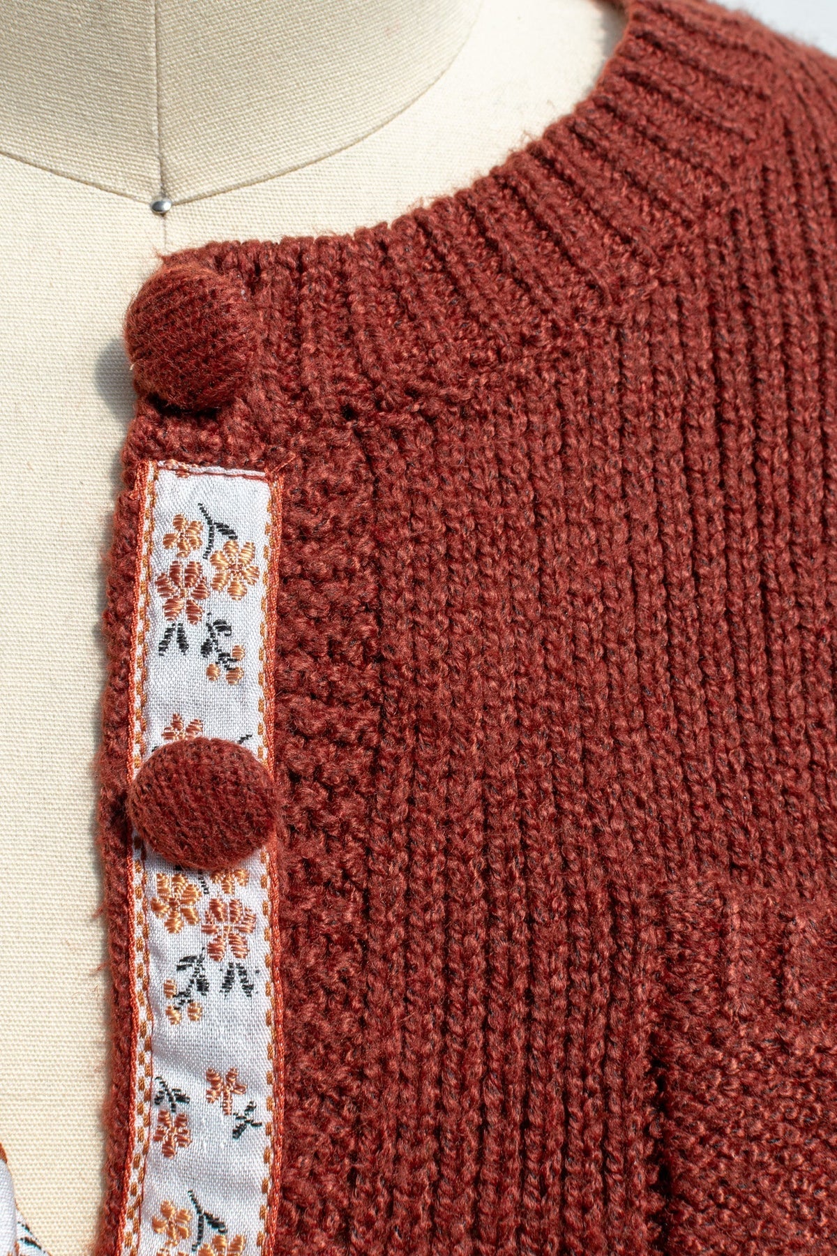 Damen-gestrickter Cardigan mit Knopf, weicher Strickstoff-2