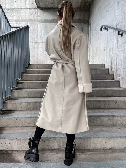 Damenjacke Lang aus Leder mit Kunstfelldetails für kalte Tage-4