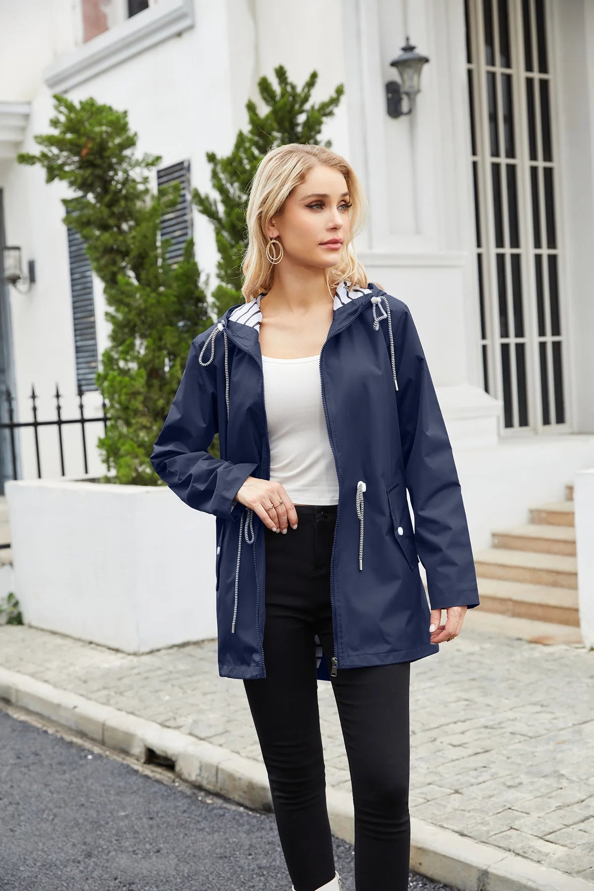 Wasserdichte Damenjacke in elegantem Design – Atmungsaktives Polyester, lang und schick, Schwarz, Damenjacken, mehrere Taschen 6