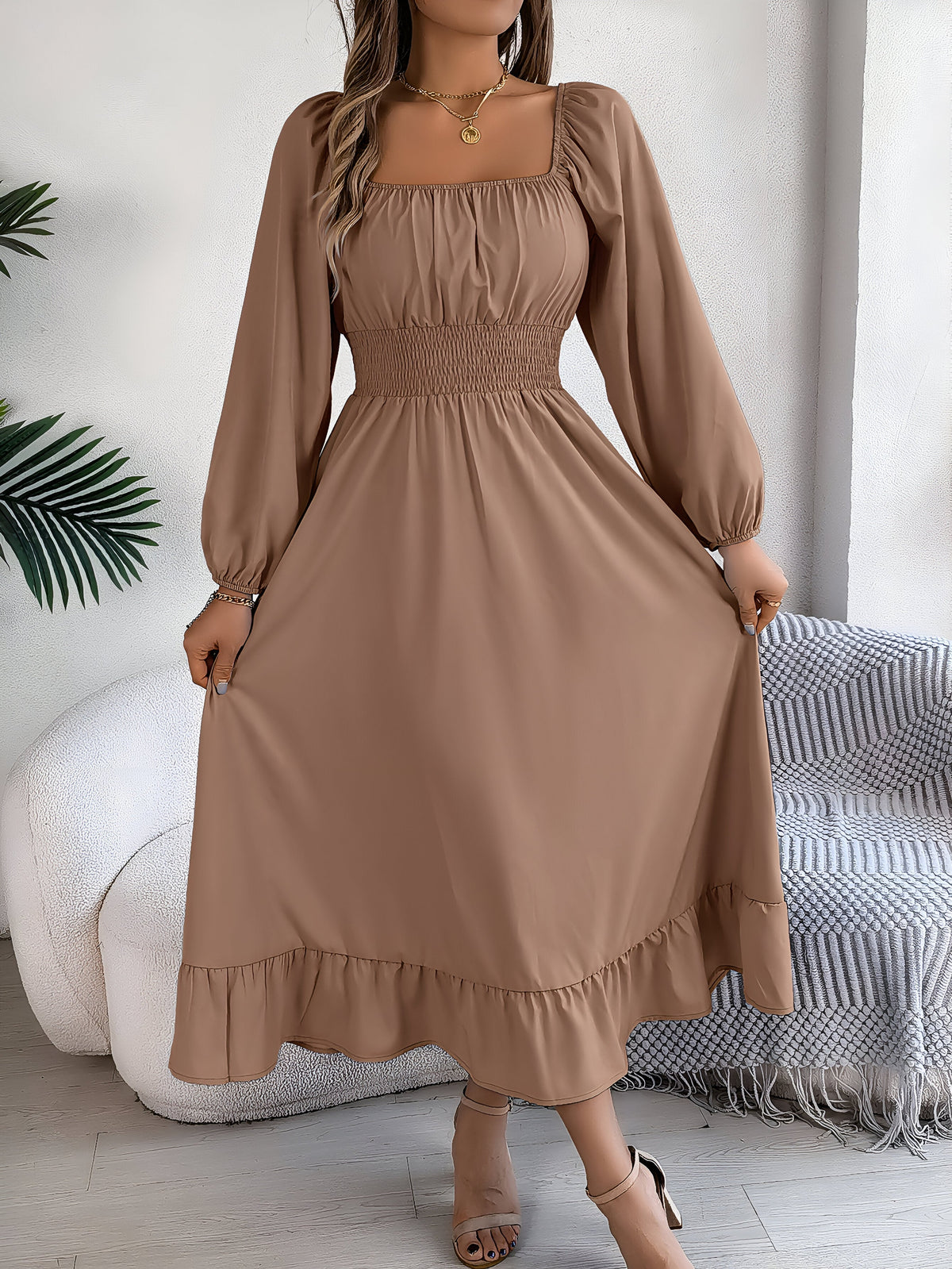 Variant image for Damen-Kleid, hoher Hals, Schleppen-Design, hochwertiger Stoff-9