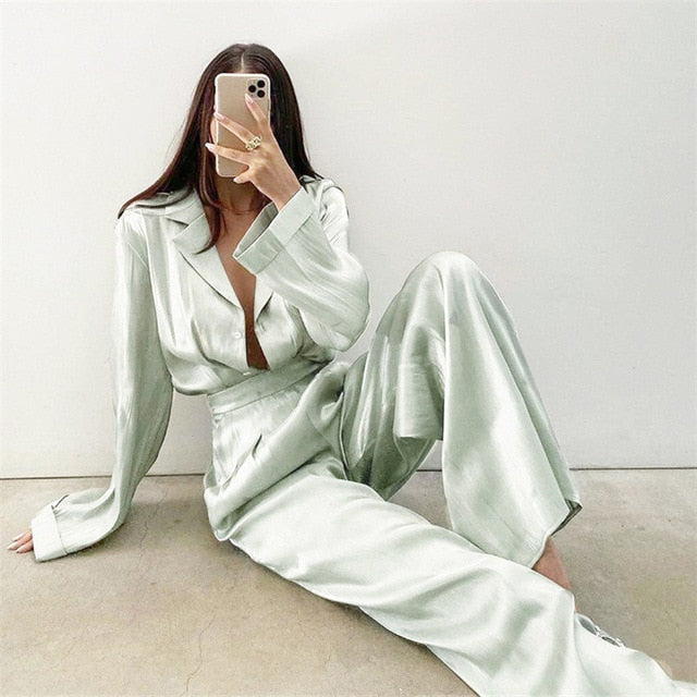 Langes Hemd mit Notch-Lapel und bequemen Hosen aus Seide und Baumwolle für Damen – Elegantes und vielseitiges Outfit 1