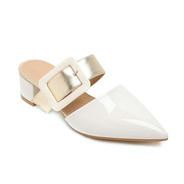 Damen-Sandalen, Mules, eckiges Teil, Lackleder-4