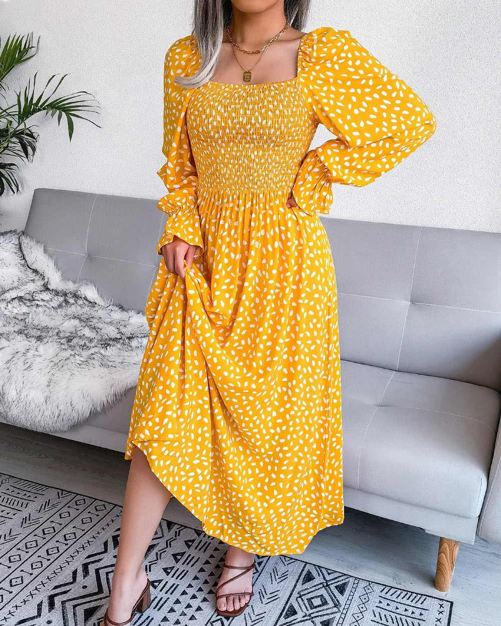 Langärmeliges Damenkleid mit Polka-Dots aus 100% Polyester-2